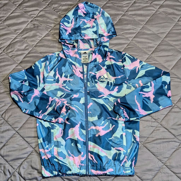 (XL) Girls Adidas Blue & Pink Camo Windbreaker Jacket - Picture 1 of 5